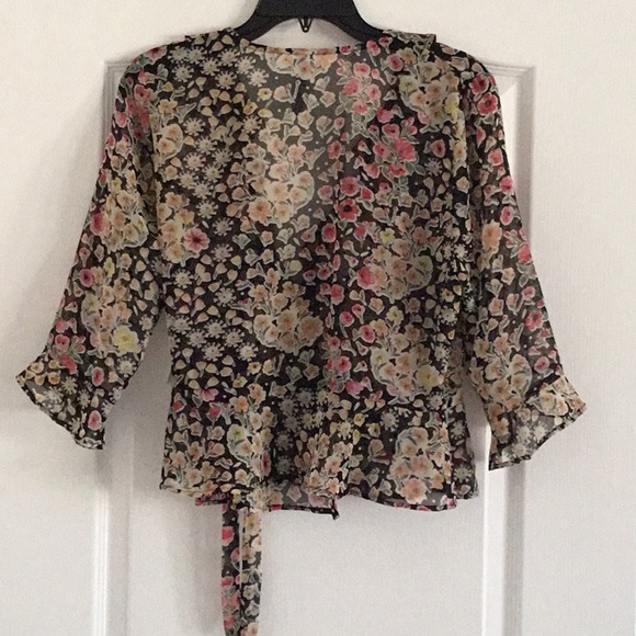 DESIGN LAB LORD & TAYLOR  Elegant 3/4 sleeves top - size L - Picture 7 of 7